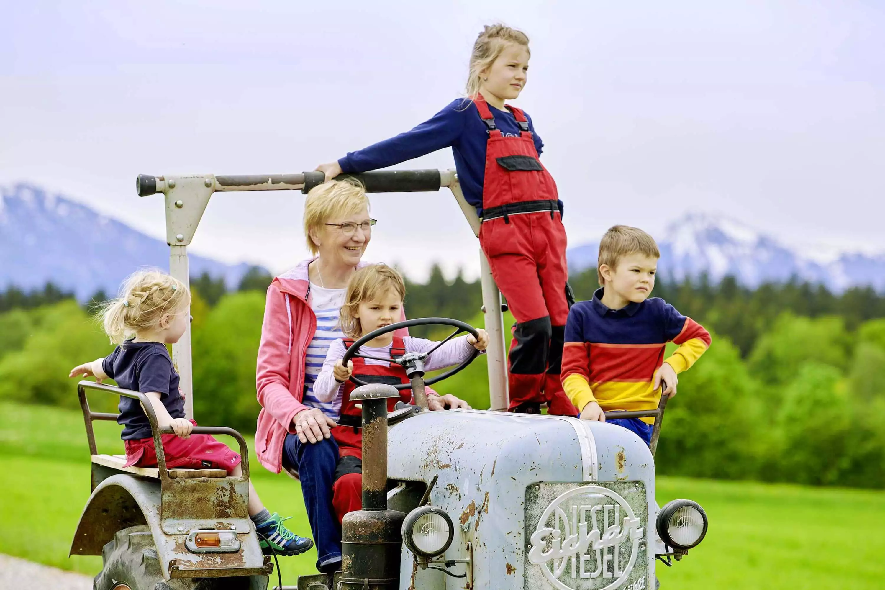 Panorama-Bergblick Chiemgauer Alpen Bergwandern Almbrotzeit